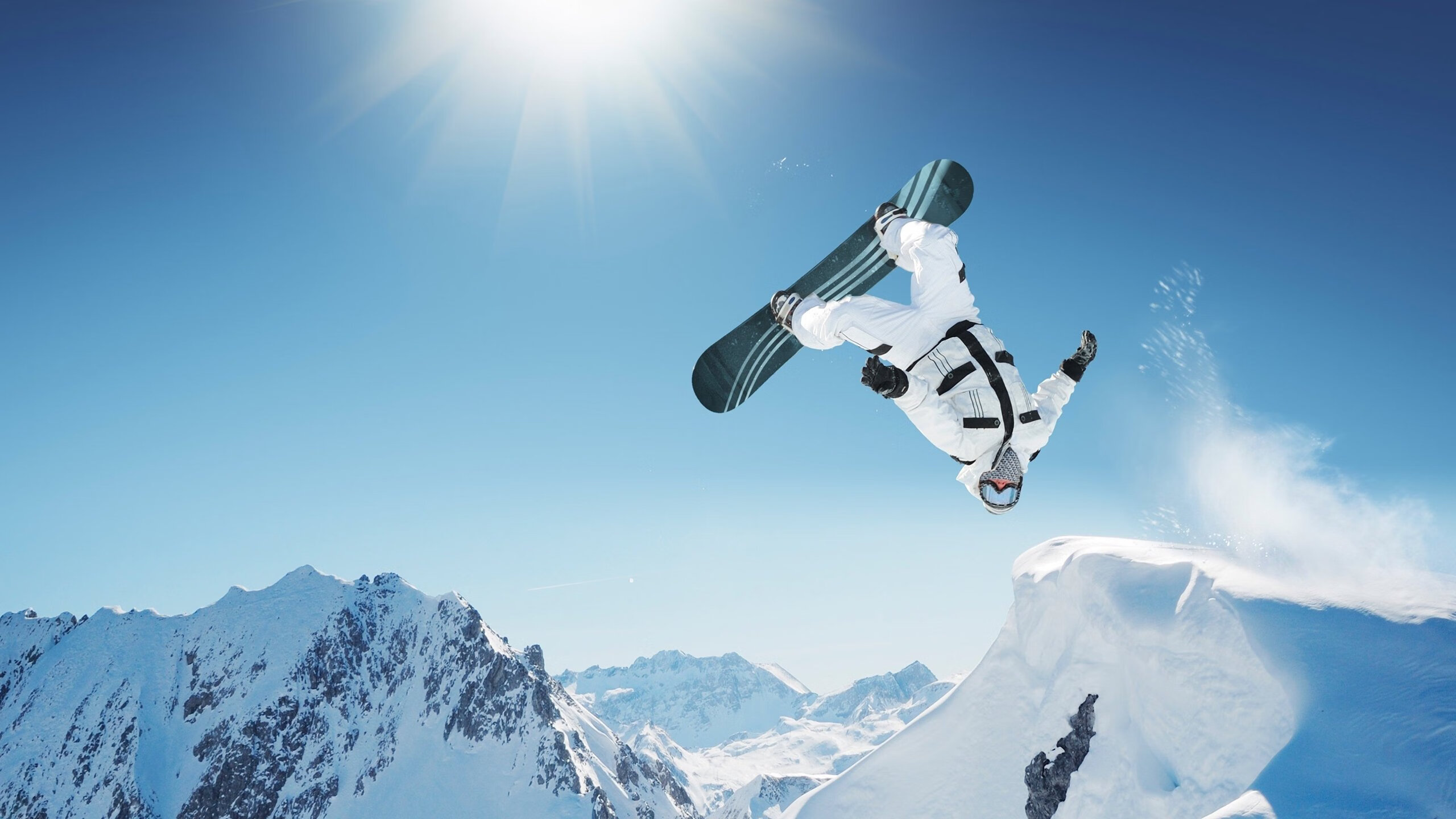 阿扎伦卡重要时刻刷新纪录，雄鹿带队取胜！比赛高潮迭起